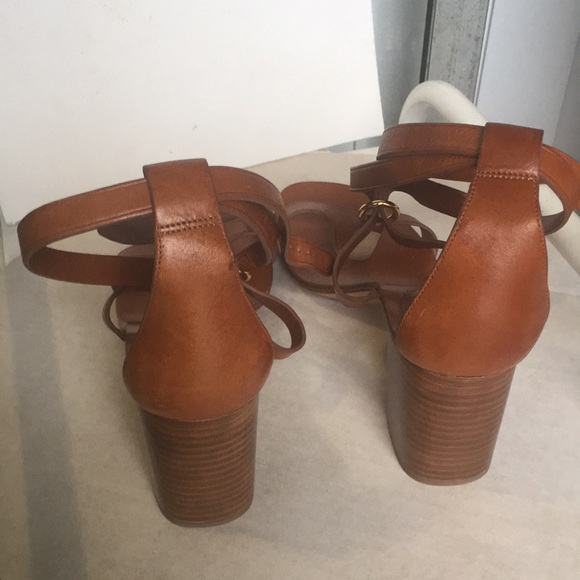 Shoes - Picture 4 of 5